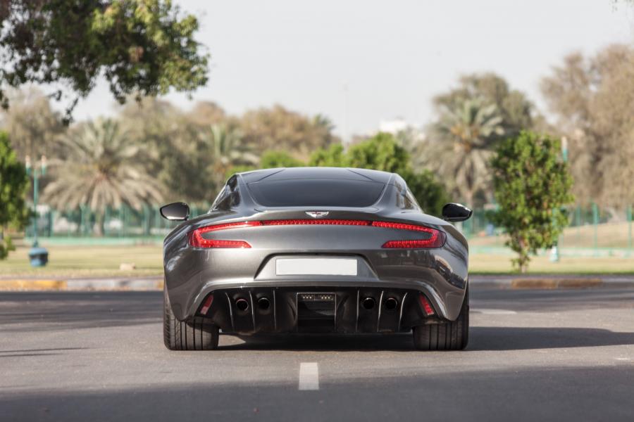  Aston Martin One-77 by Q 2011 года  (фото 20 из 44)